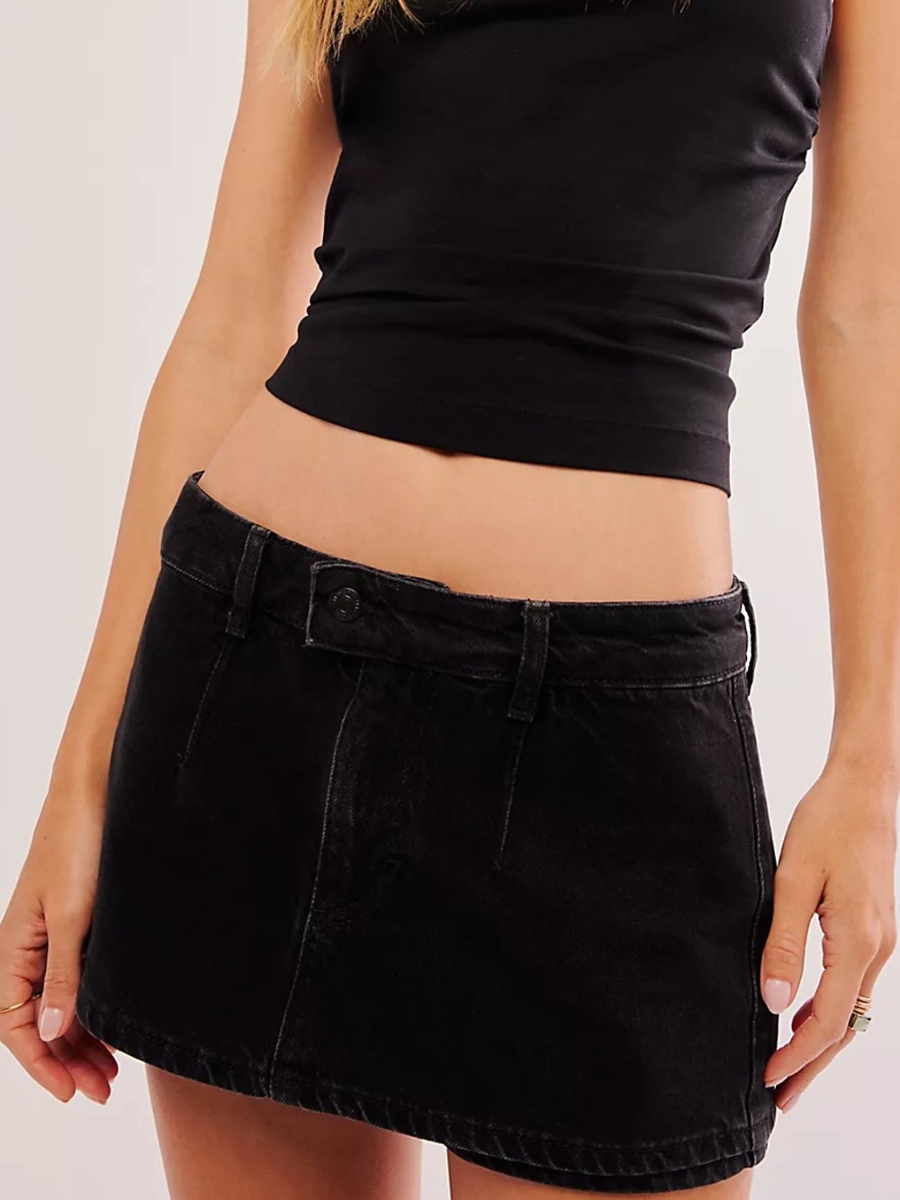 We The Free Gallivanting Peekaboo Skort – Black – Size 26